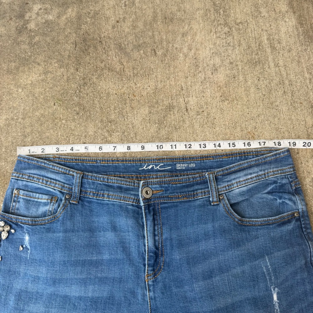 INC International Concepts Skinny Leg Curvy Fit Embellished Distressed Jeans 16 - Picture 8 of 11